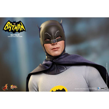Hot Toys MMS 218 Batman 1966 - Batman