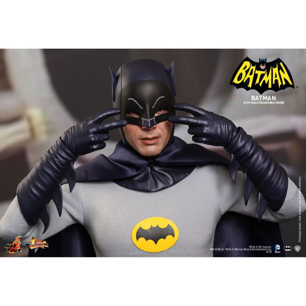 Hot Toys MMS 218 Batman 1966 - Batman